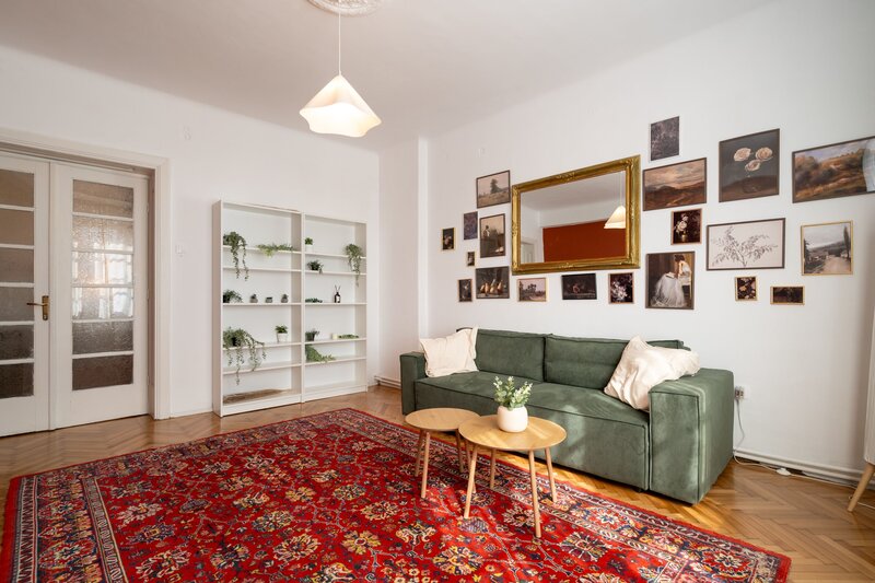 Cartierul Evreiesc, Ultracentral, apartament spatios de 120 mp.